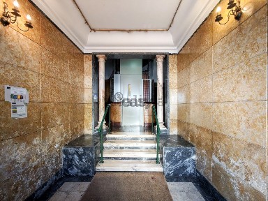 Apartamento T2 à venda na Avenida Mouzinho de Albuquerque, 38