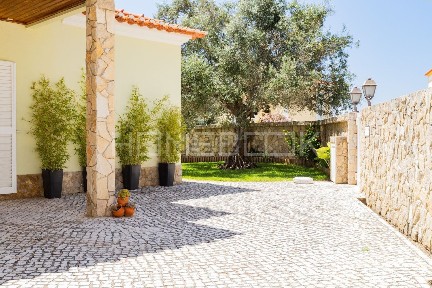 Casa ou moradia à venda em Carvoeira