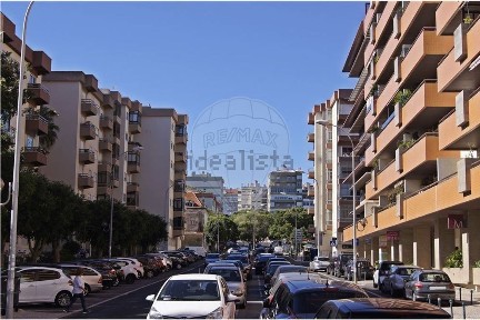 Espaço comercial à venda na Avenida Doutor Francisco de Sá Carneiro