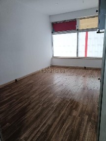 Espaço comercial à venda na Rua Doutor João Santos, 6