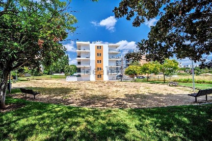Apartamento T3 à venda na Rua Bernardo Costa, 5