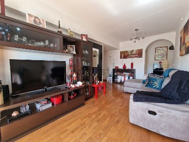 Apartamento T3 à venda na Estrada do Zambujal