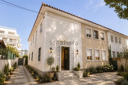 Casa ou moradia à venda na Rua Garridas