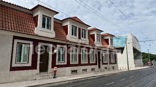Espaço comercial à venda na Rua da Junqueira