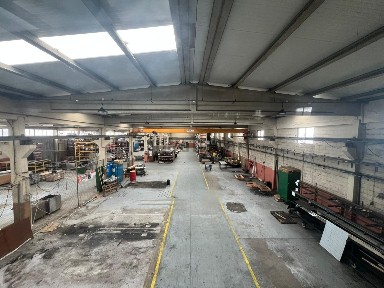 Armazém à venda no Vale de Barcarena