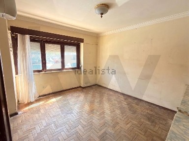 Apartamento T2 à venda em Pontinha e Famões