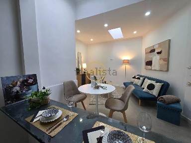 Apartamento T3 à venda na Rua Angelina Vidal