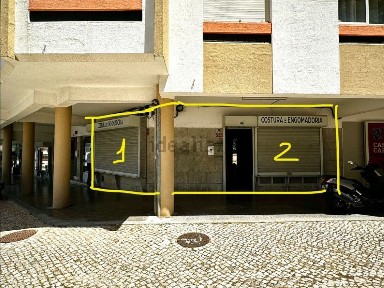 Espaço comercial à venda na Rua Diogo do Couto