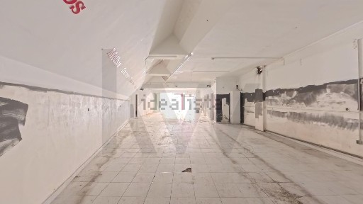 Espaço comercial à venda na Algés