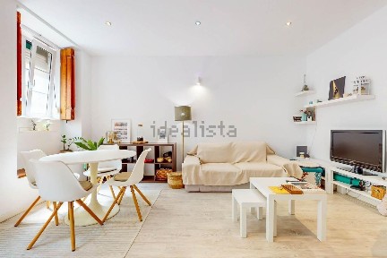 Apartamento T2 à venda na Rua da Glória, 48