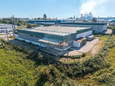 Arrendamento de armazém na Estrada Sem Nome