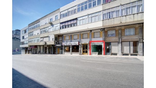 Espaço comercial à venda na Rua Salvador Allende, 33