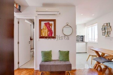 Apartamento T2 à venda na Rua Gervásio Lobato, 47