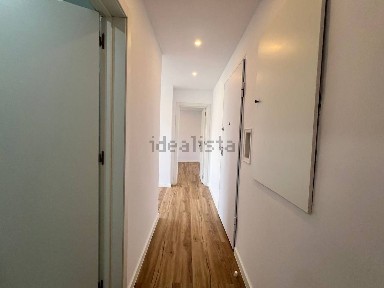 Apartamento T2 à venda na Rua 1 de Maio, 11