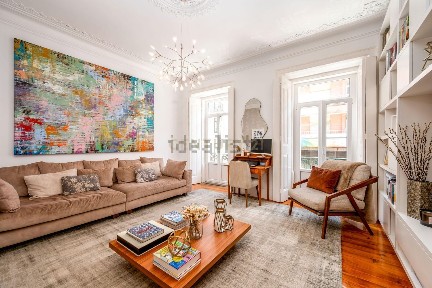 Apartamento T2 à venda na Rua dos Lusíadas, 62