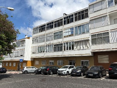 Apartamento T2 à venda na Praceta 1º de Janeiro, 4