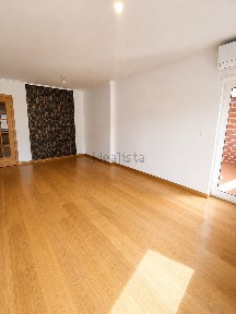 Apartamento T3 à venda na Rua José Cardoso Pires