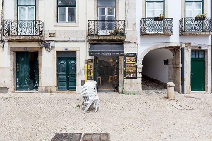 Negócio à venda no Largo do Terreiro do Trigo