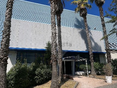 Armazém à venda em Quinta Dona Cândida