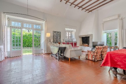 Cascais e Estoril, Cascais, Bairro Aldeia de Juzo - Charneca, Rua das Oliveiras s/n