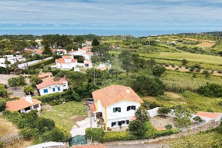 Moradia independente à venda em São João das Lampas