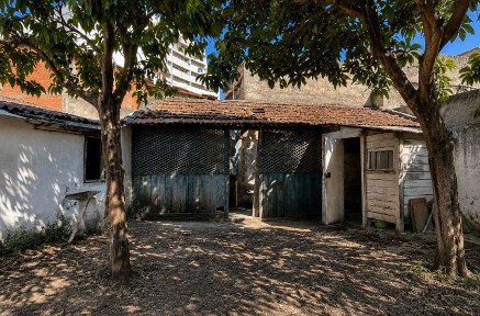 Moradia independente à venda na Travessa Silva Porto