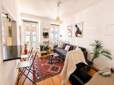 Apartamento T1 à venda na Rua de São Lázaro