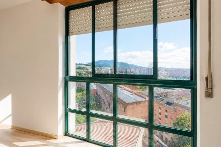 Apartamento T3 à venda na Rua Doutor Coutinho Pais s/n