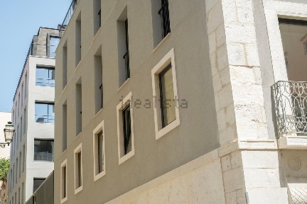 Duplex à venda na Rua de Santa Marta, 30