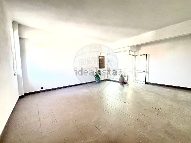 Espaço comercial à venda na Rua 28 de Setembro
