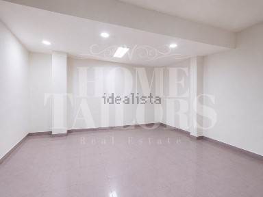 Espaço comercial à venda na Alameda das Linhas de Torres, 236