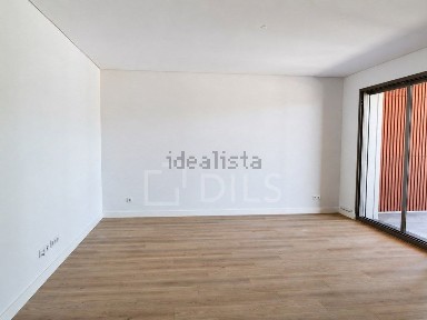 Apartamento T2 à venda na Avenida André Jordan