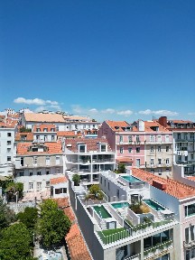 Apartamento T1 à venda na Calçada do Marquês de Abrantes