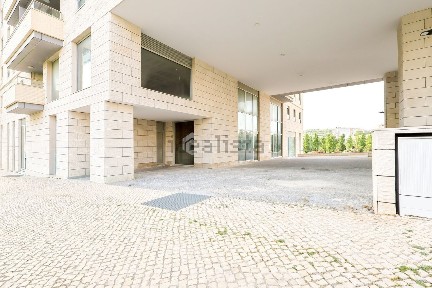 Espaço comercial à venda no Alto do Lumiar - Quinta das Conchas - Quinta do Lambert