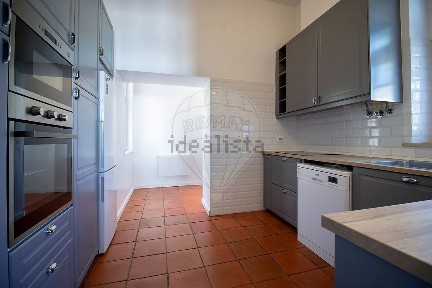 Apartamento T3 à venda na Rua Lago