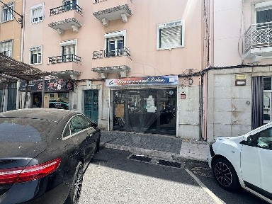 Espaço comercial à venda na Avenida Afonso III