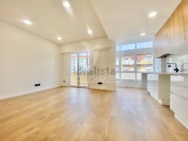 Apartamento T3 à venda em Santa Iria de Azoia - São João da Talha - Bobadela