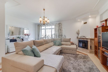 Apartamento T3 à venda na Rua Valério Nogueira s/n