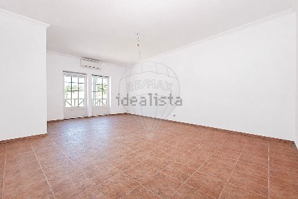 Apartamento T3 à venda em Olhalvo