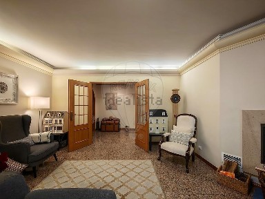 Apartamento T3 à venda na Rua Augusto Fraga