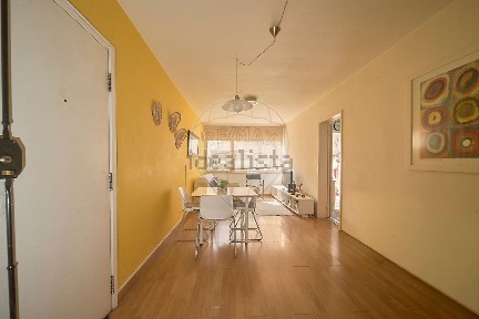 Apartamento T2 à venda na Rua Manuel Pinheiro Chagas