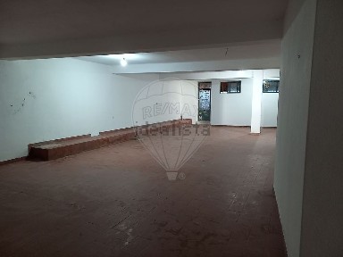 Espaço comercial à venda na Avenida 9 de Julho