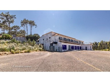 Espaço comercial à venda na Ericeira Nascente