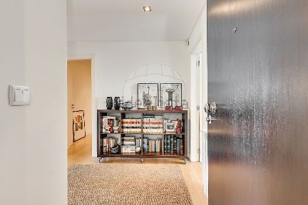 Apartamento T4 à venda na Estrada Circunvalação