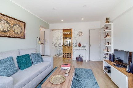 Apartamento T2 à venda na Rua Sargento Armando Monteiro Ferreira