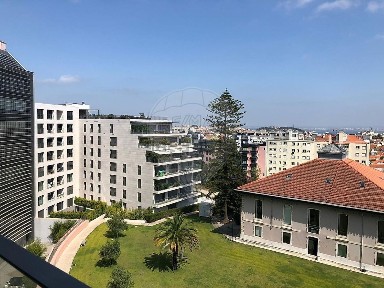 Apartamento T2 à venda na Rua Sousa Pinto, 5 a