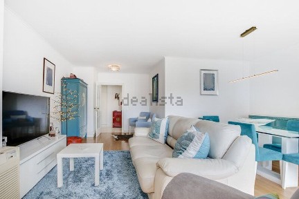 Apartamento T3 à venda na Rua Belo Marques
