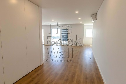 Apartamento T3 à venda na Bom Sucesso