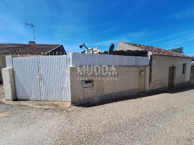 Armazém à venda em Peral