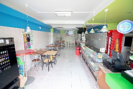 Negócio à venda em Massamá